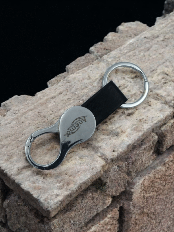 Metal Keychain with Leather Strap – Stylish Premium Key Holder